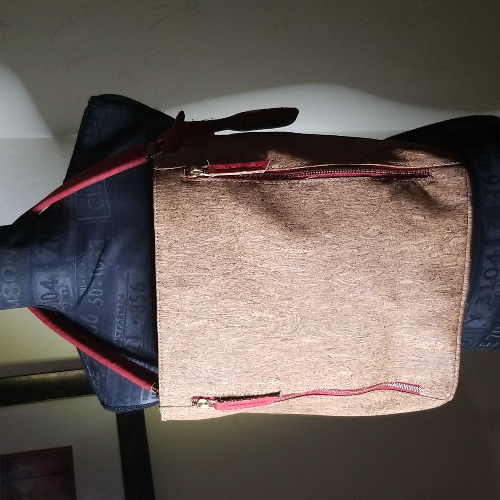 Natural cork bag - Picture 2 of 11